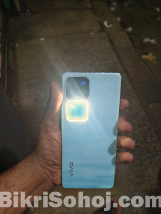 Vivo V30 pro